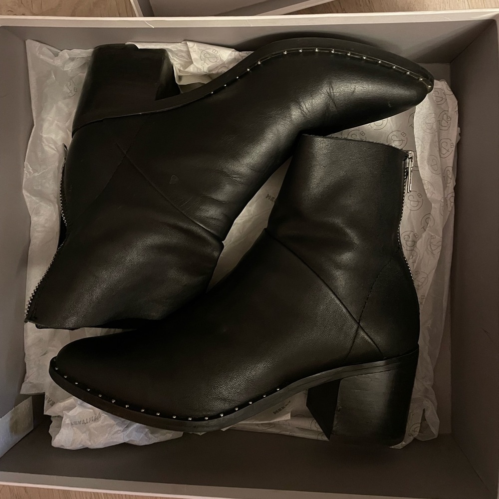 Treasure & Bound leather booties